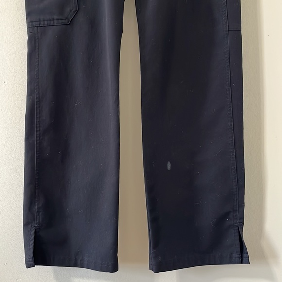 FIGS Black Kade Cargo Scrub Pants Size Extra Small Petite - Picture 6 of 14